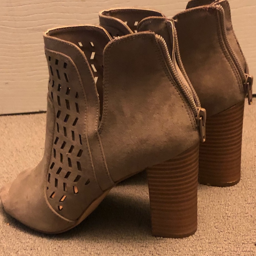 Madden Girl! Gorgeous and brand new!